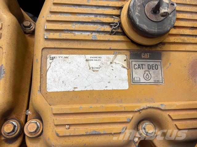 CAT 745C شاحنات ذات صهاريج