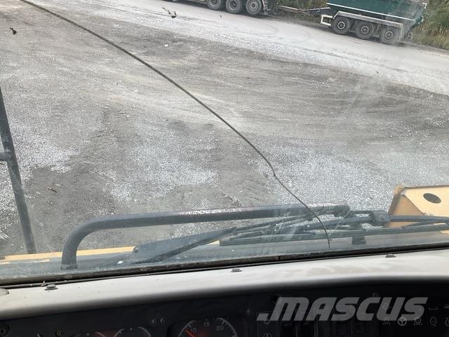 CAT 771D Knik dumptrucks
