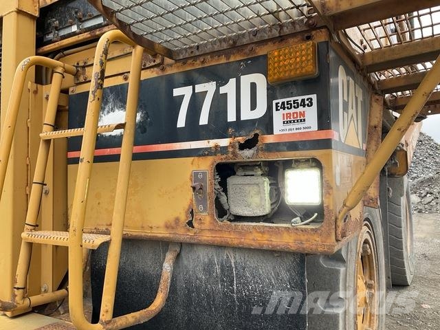 CAT 771D Knik dumptrucks