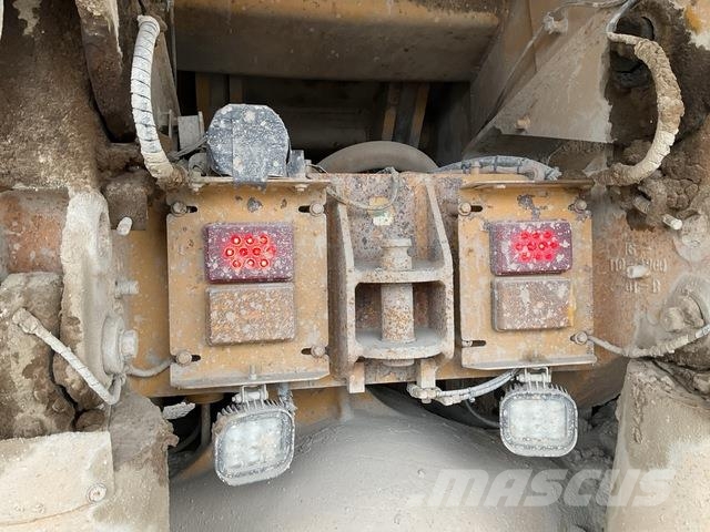 CAT 771D Knik dumptrucks