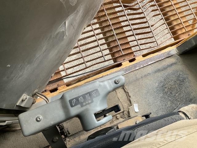 CAT 771D Knik dumptrucks