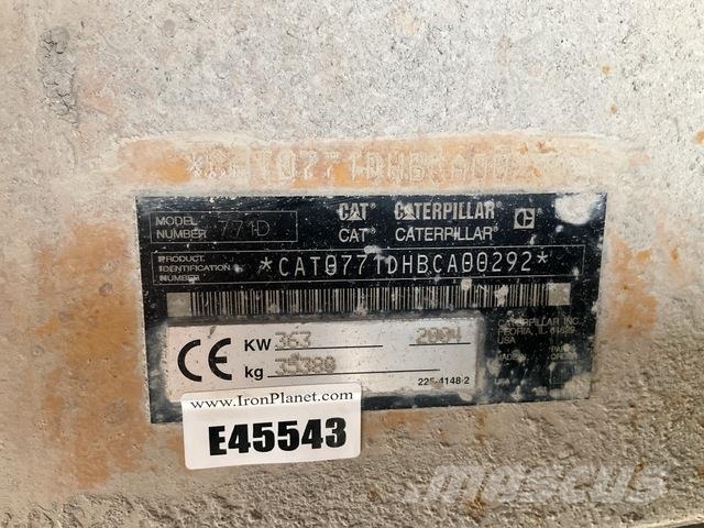 CAT 771D Knik dumptrucks