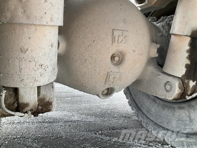 CAT 771D Knik dumptrucks