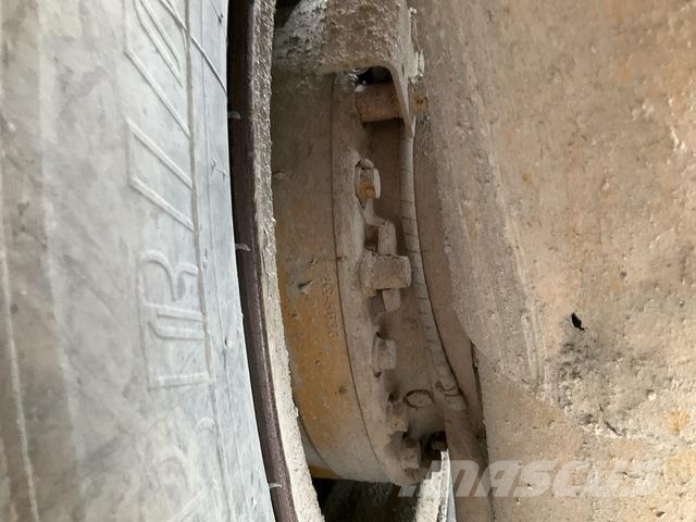 CAT 771D Knik dumptrucks
