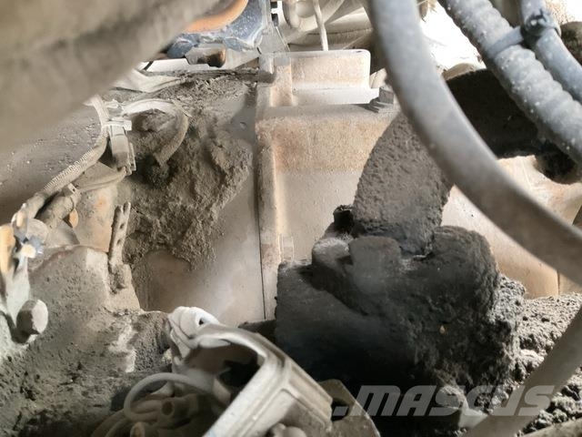 CAT 771D Knik dumptrucks