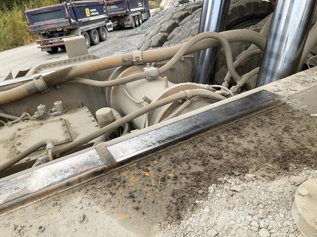 CAT 771D Knik dumptrucks