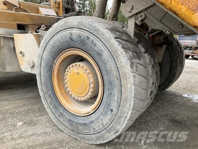 CAT 771D Knik dumptrucks