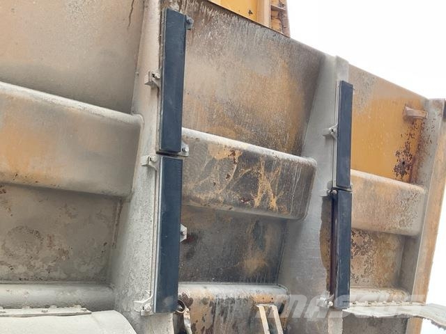 CAT 771D Knik dumptrucks