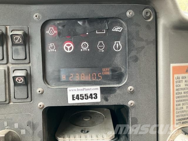 CAT 771D Knik dumptrucks