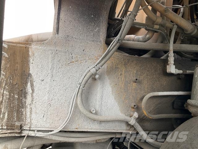 CAT 771D Knik dumptrucks