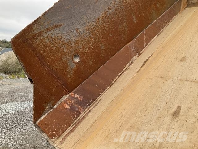 CAT 771D Knik dumptrucks