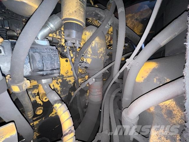 CAT 772G Σπαστό Dump Truck ADT