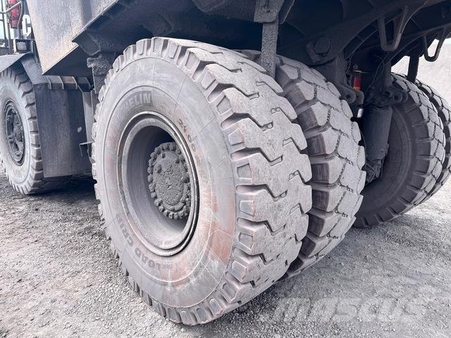 CAT 772G Σπαστό Dump Truck ADT