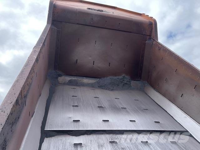 CAT 772G Σπαστό Dump Truck ADT