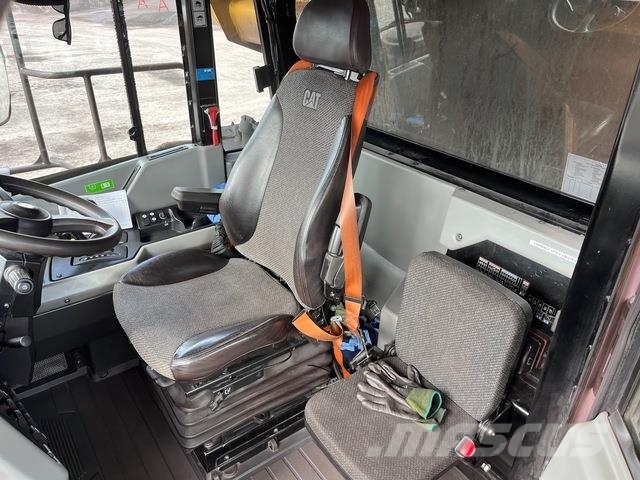 CAT 772G Σπαστό Dump Truck ADT