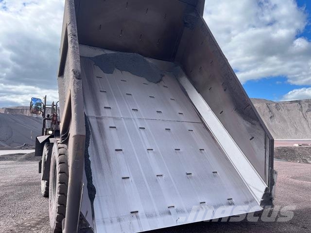 CAT 772G Σπαστό Dump Truck ADT