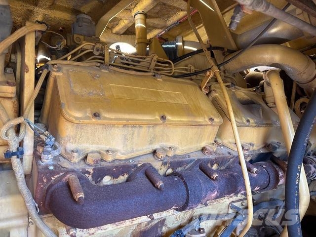 CAT 773B Kamioni cisterne
