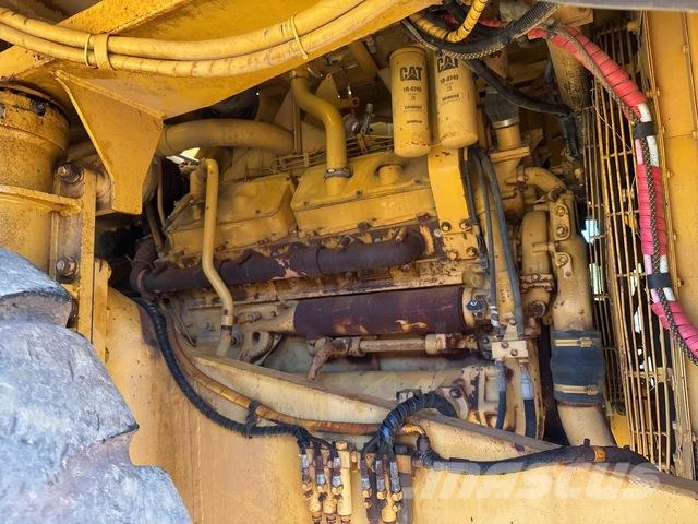 CAT 773B Kamioni cisterne