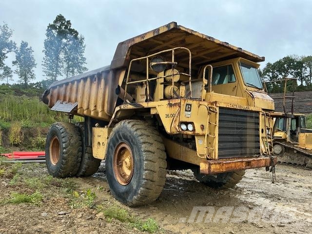 CAT 773B アーティキュレート式ダンプトラック