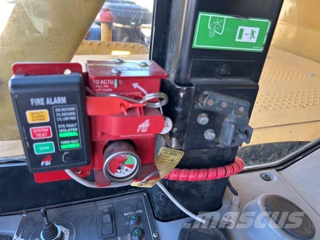 CAT 773F Water bowser