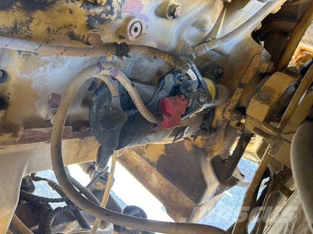 CAT 773F Water bowser