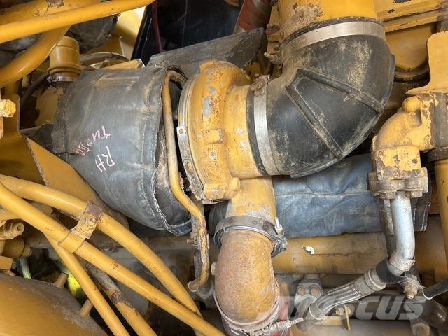 CAT 773F Water bowser