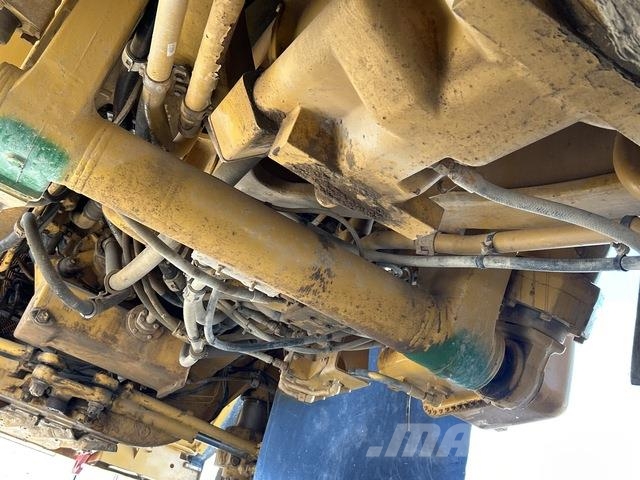 CAT 773F Water bowser