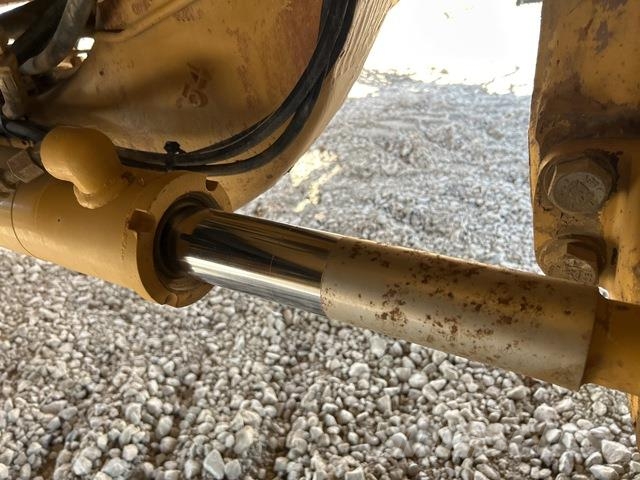 CAT 773F Water bowser