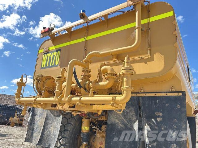 CAT 773F Water bowser