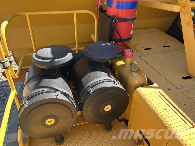 CAT 773F Water bowser