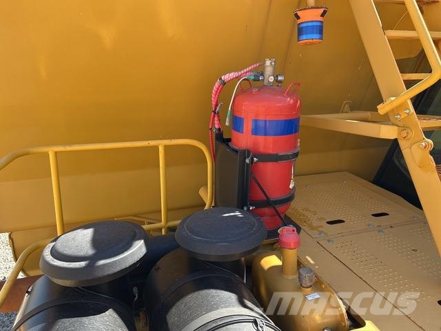 CAT 773F Water bowser