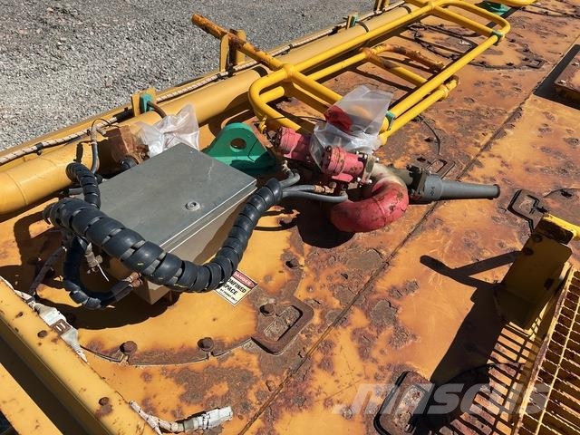 CAT 773F Water bowser