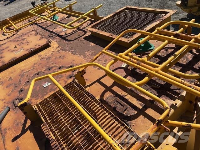 CAT 773F Water bowser