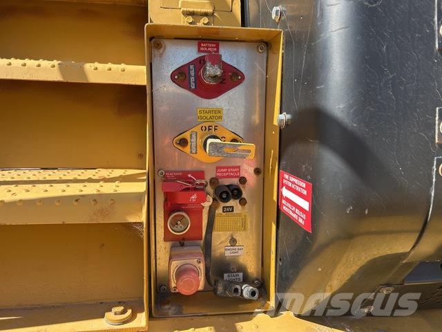 CAT 773F Water bowser