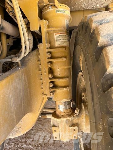CAT 775D Zglobni demperi