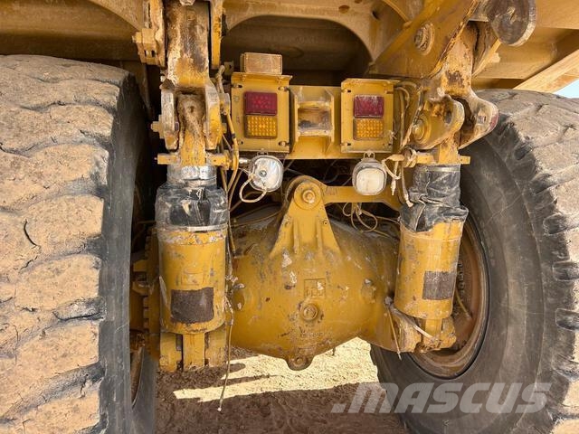 CAT 775E Dumpers articolati