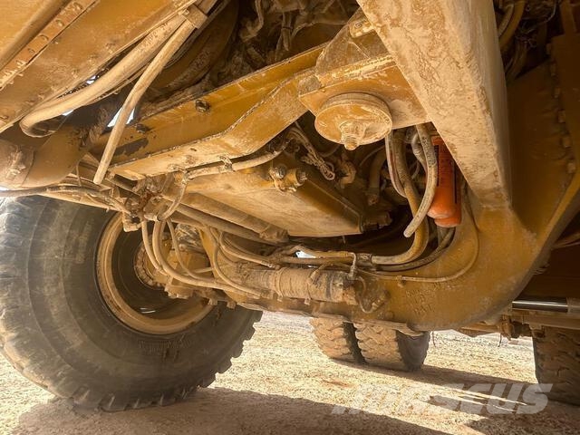 CAT 775E Dumpers articolati