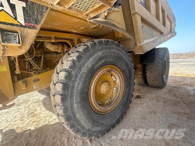 CAT 775E Dumpers articolati