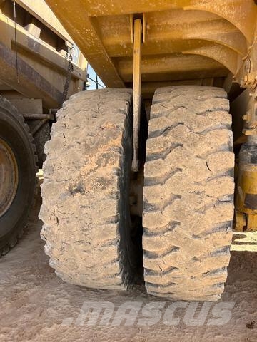 CAT 775E Dumpers articolati