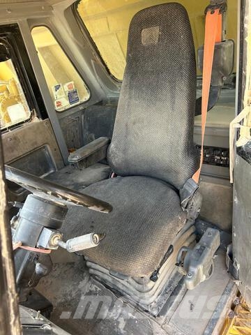 CAT 775E Dumpers articolati