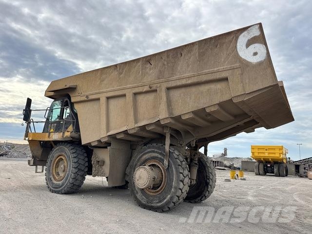 CAT 775F Caminhão basculante articulado ADT