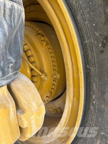 CAT 777 Σπαστό Dump Truck ADT