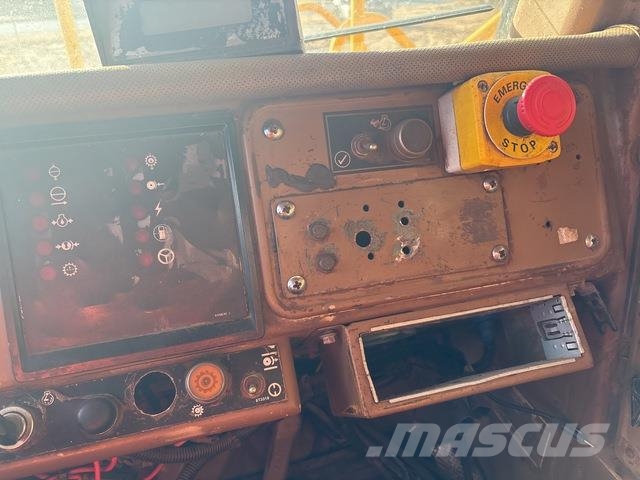 CAT 777B 铰接式自卸车