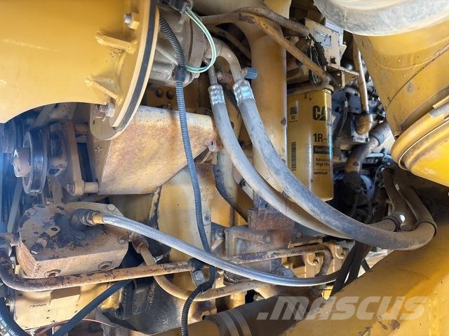 CAT 777B 铰接式自卸车