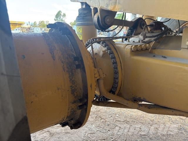 CAT 777B 铰接式自卸车