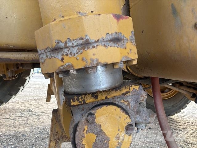 CAT 777B 铰接式自卸车
