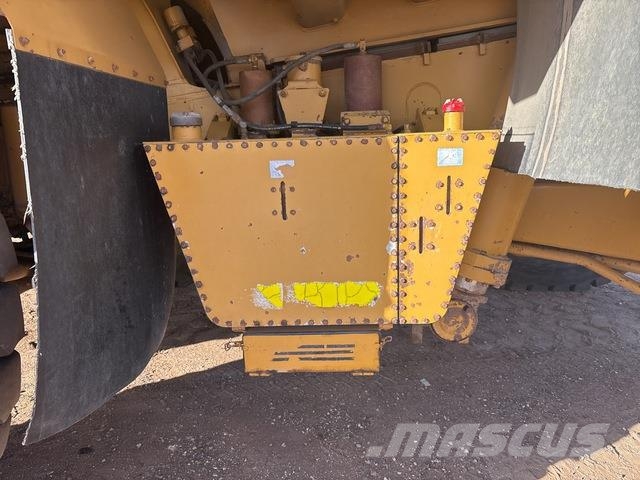 CAT 777B 铰接式自卸车