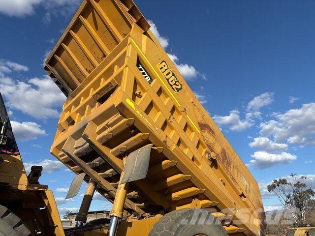 CAT 777B 铰接式自卸车
