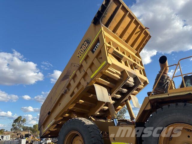 CAT 777B 铰接式自卸车