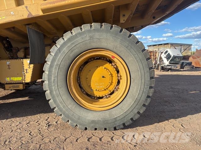 CAT 777B 铰接式自卸车